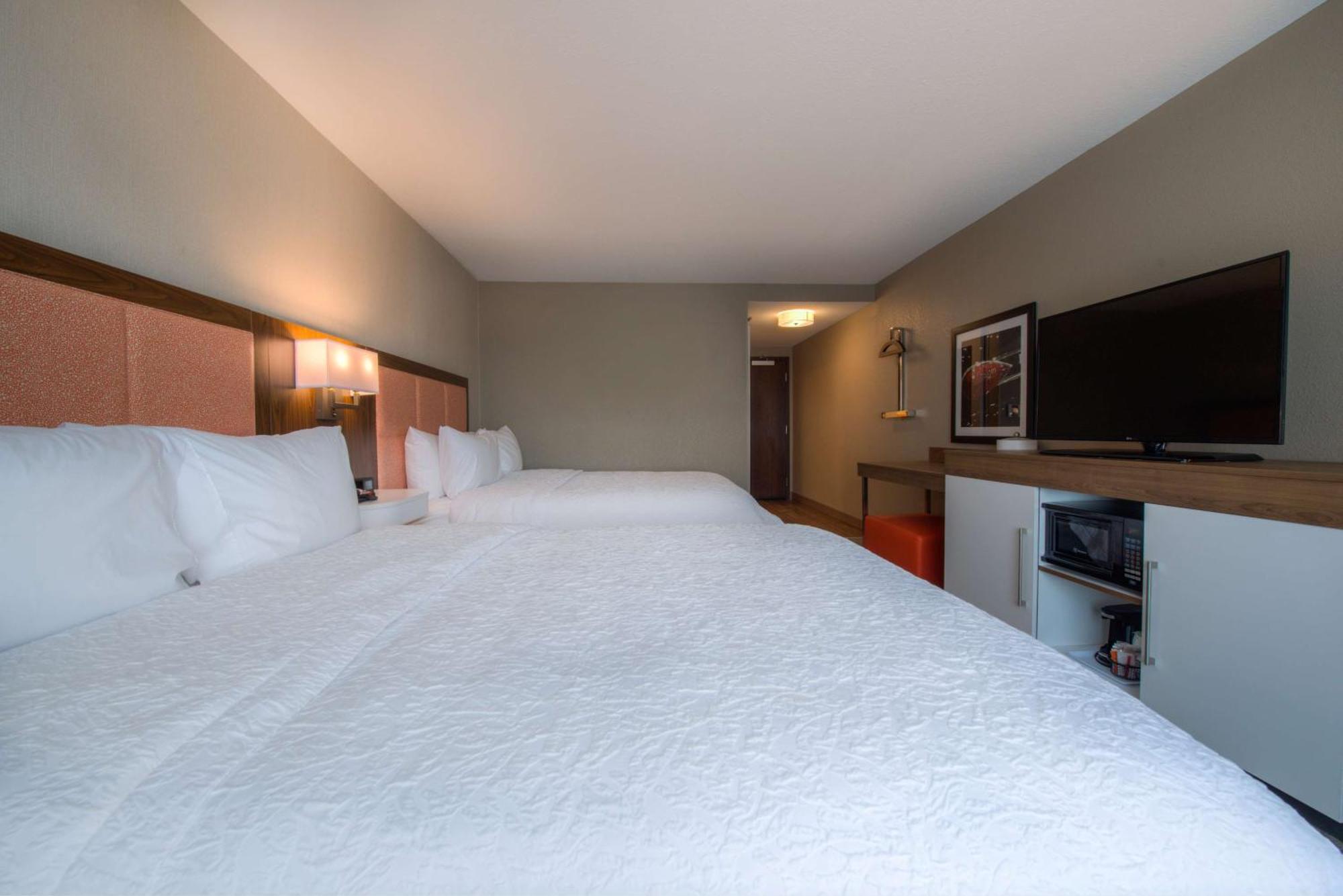Hampton Inn & Suites Wixom/Novi/Detroit, Mi Екстериор снимка
