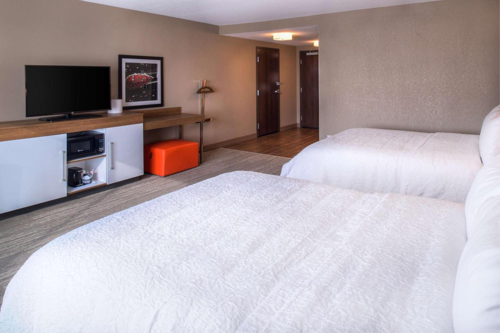 Hampton Inn & Suites Wixom/Novi/Detroit, Mi Екстериор снимка