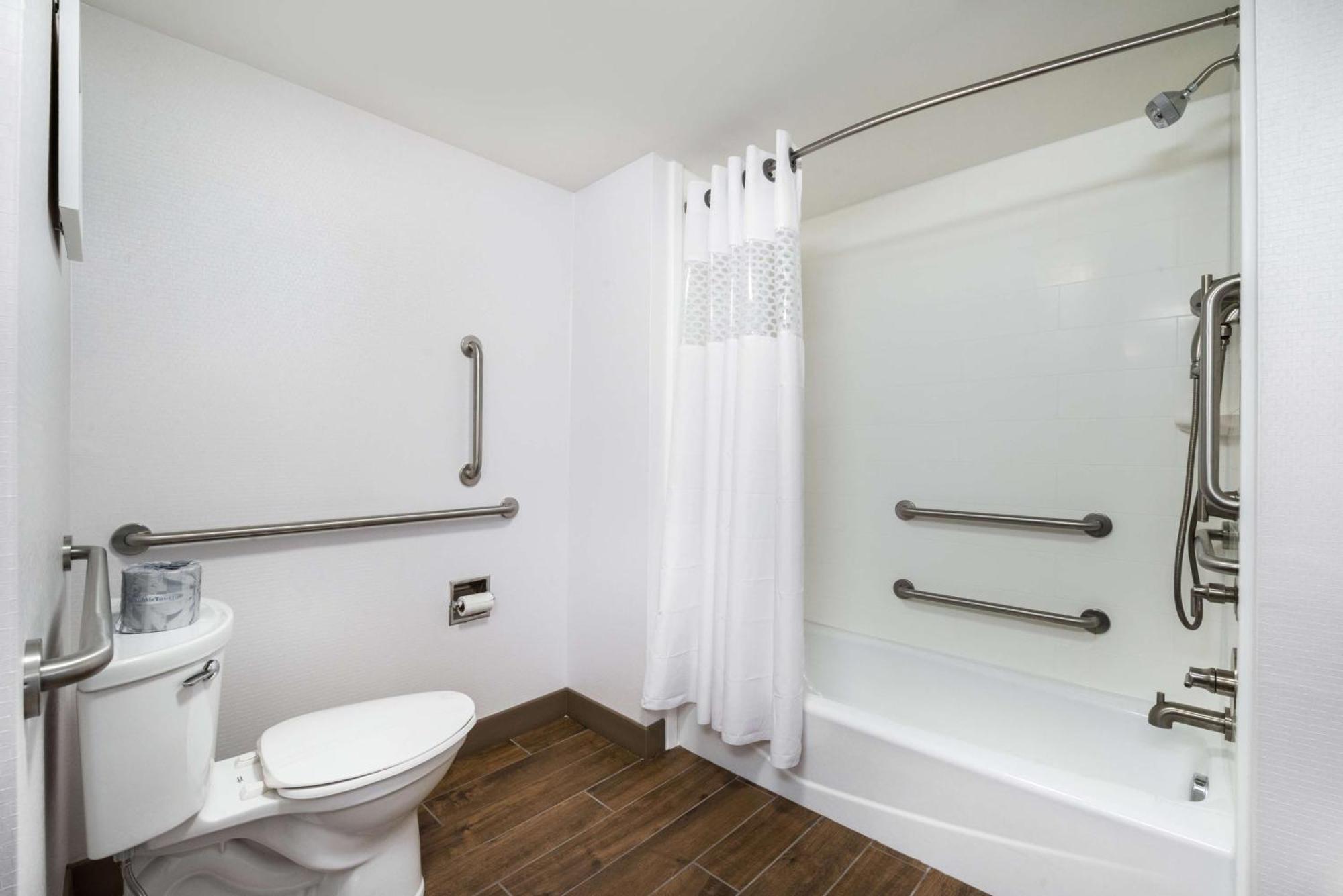 Hampton Inn & Suites Wixom/Novi/Detroit, Mi Екстериор снимка